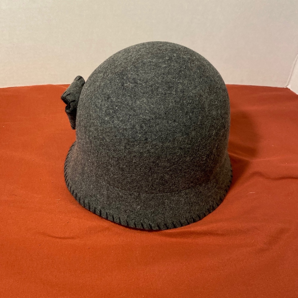 Nordstrom 100% wool hat, made in Italy